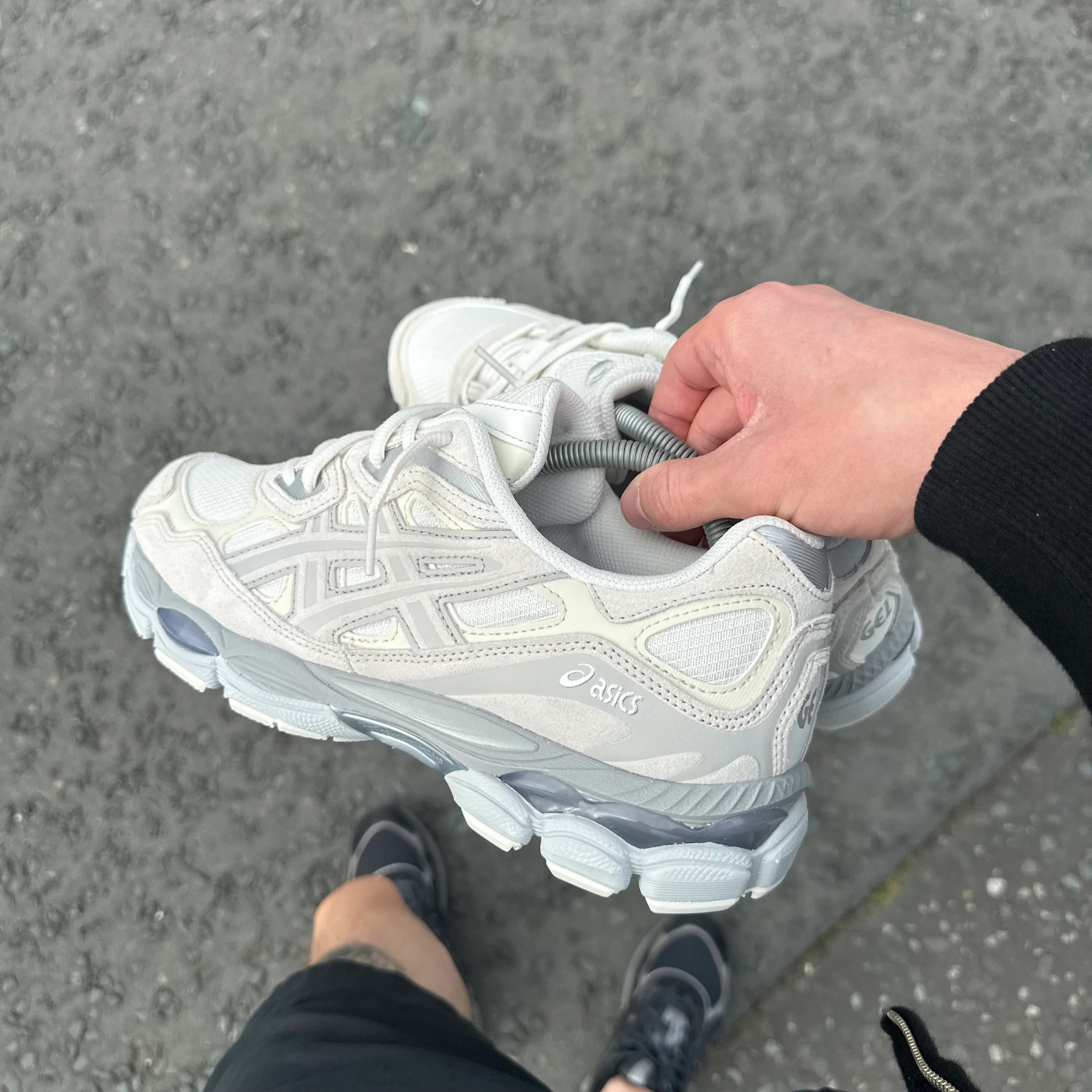 ASICS GEL NYC TRAINER - PALE CREAM / GREY - Image 5