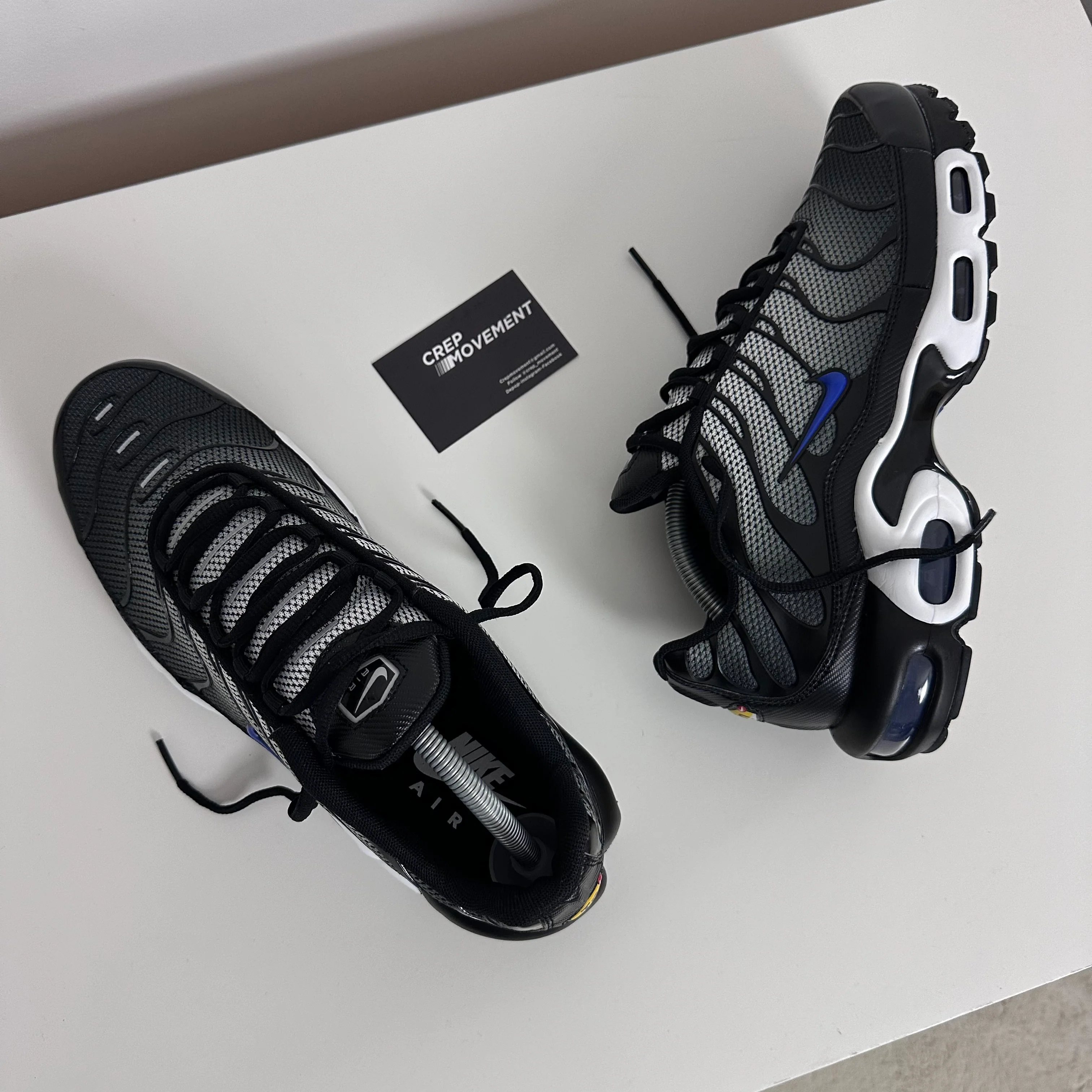 NIKE AIR MAX PLUS TN - PHANTOM BLACK / RACER BLUE - Image 3