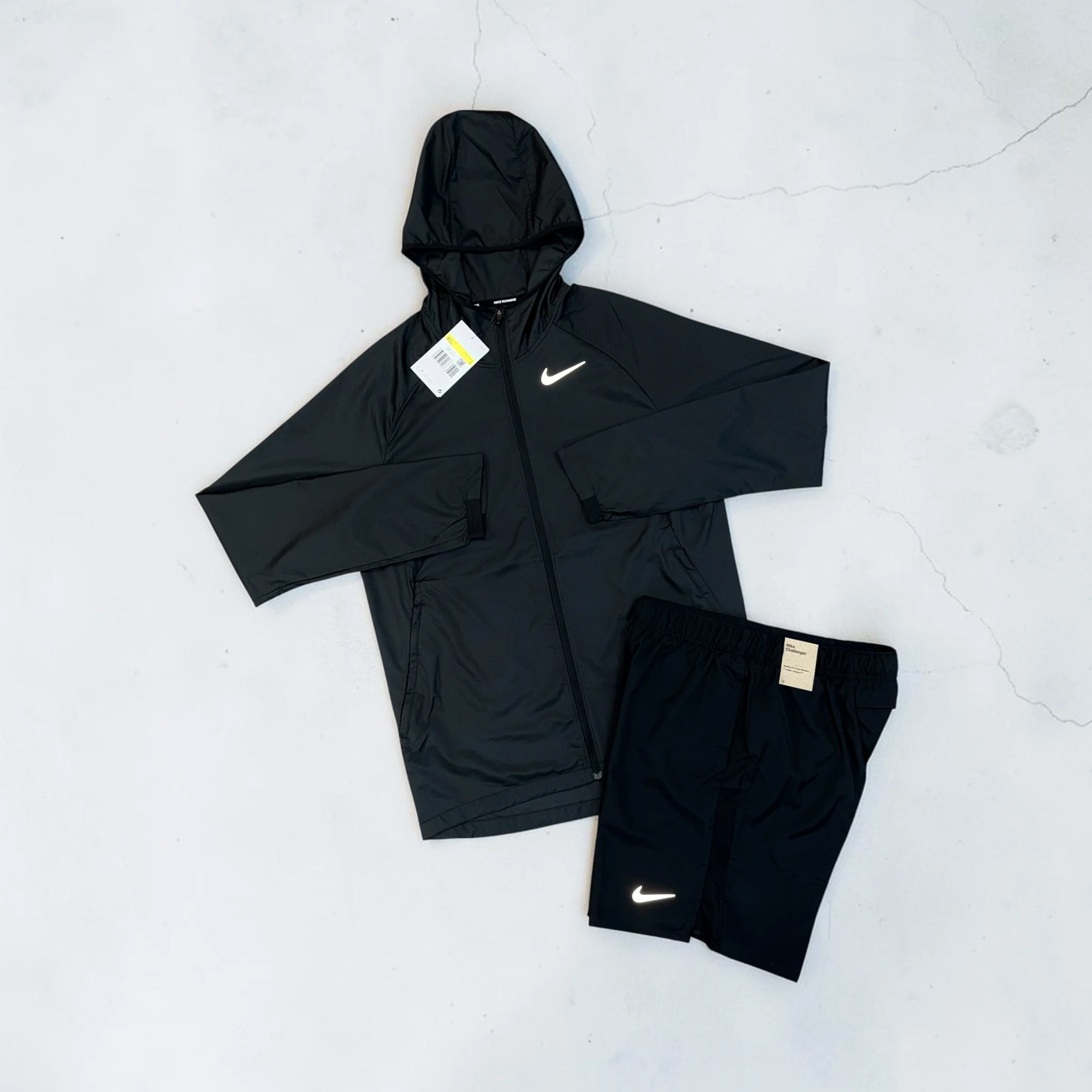 NIKE DRI-FIT WINDRUNNER AND CHALLENGER SHORTS SET - BLACK